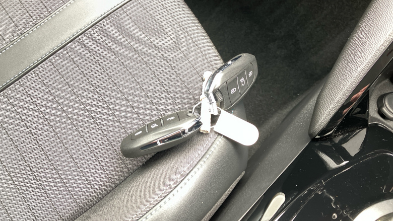 Peugeot 2008 1.2 PureTech 130 Allure 5dr EAT8 Petrol Estate